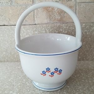 R.B. Bernarda candy dish